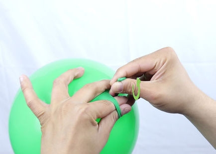 how to easily tie a balloon