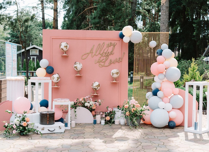 modern wedding decor