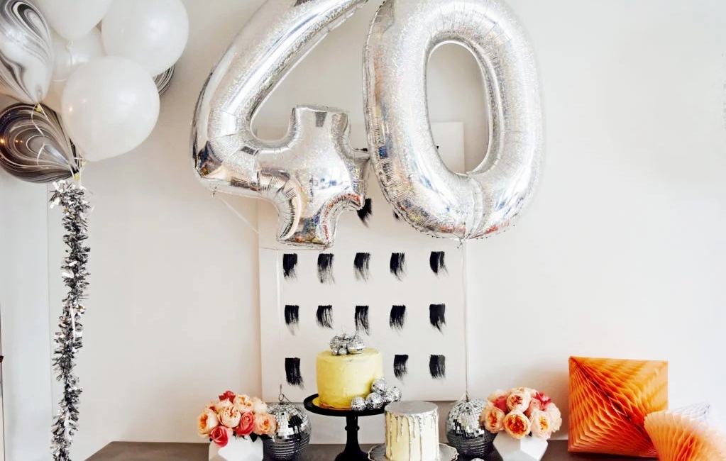 Budget-Friendly 40th Birthday Decorations