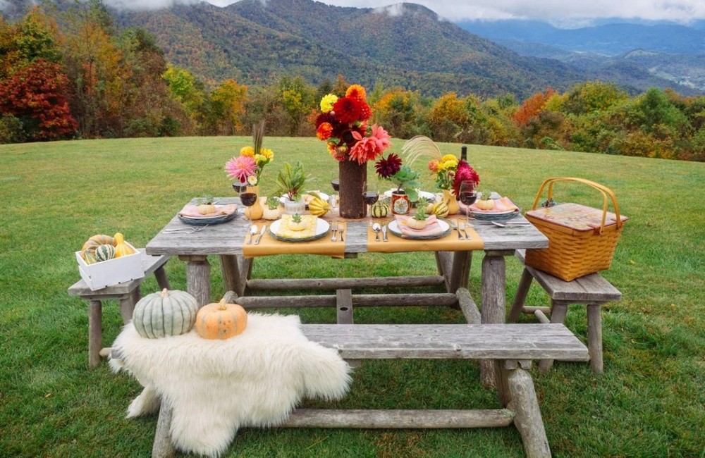 Rustic Summer Dinner Themed Party